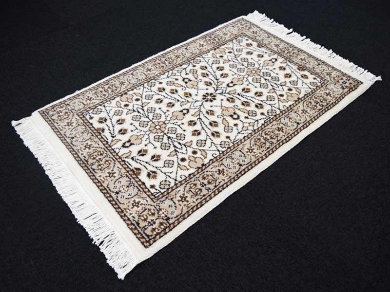 トルコ　カイセリウール絨毯