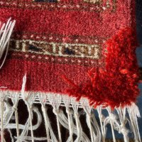手織絨毯の房修理