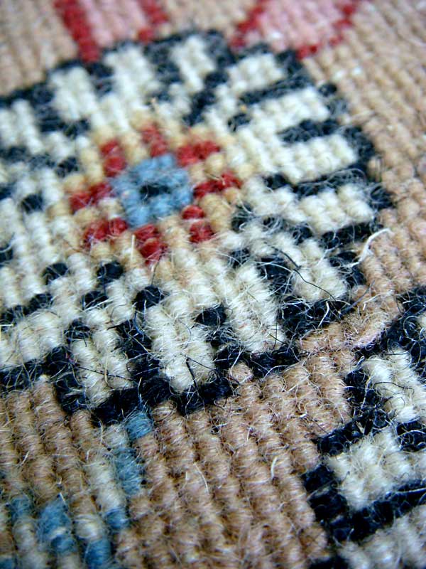 画像: トルコ手織りウール絨毯 玄関マットサイズ  AC-223